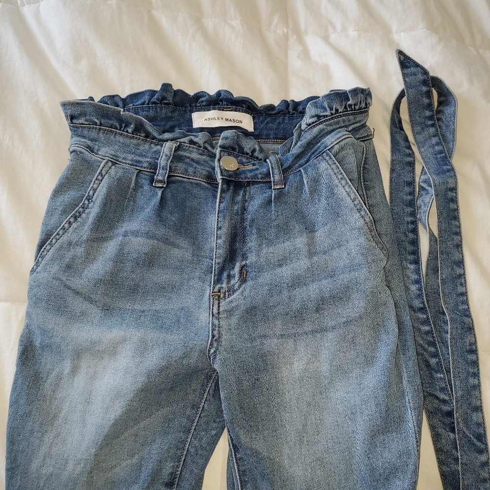 Ashley Mason Paperbag Waist Jeans w Denim Belt